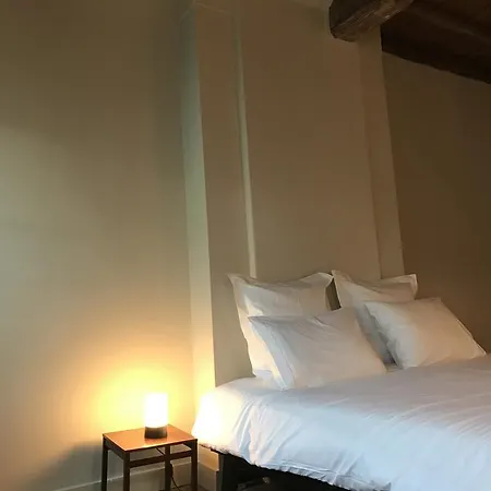 Frühstückspension Burgstraat 8 *
