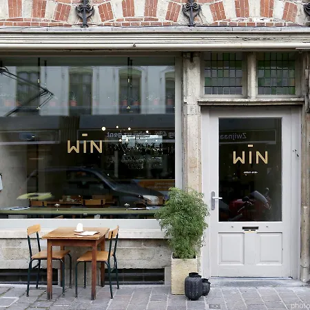 Couette-café Burgstraat 8 *